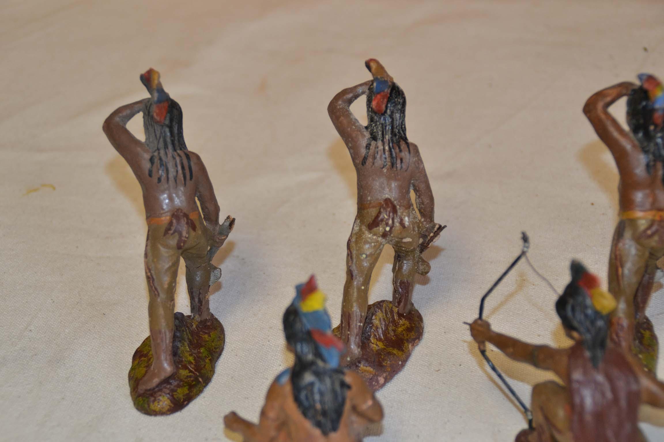 Figurines 6 Total - OMH ELASTOLN