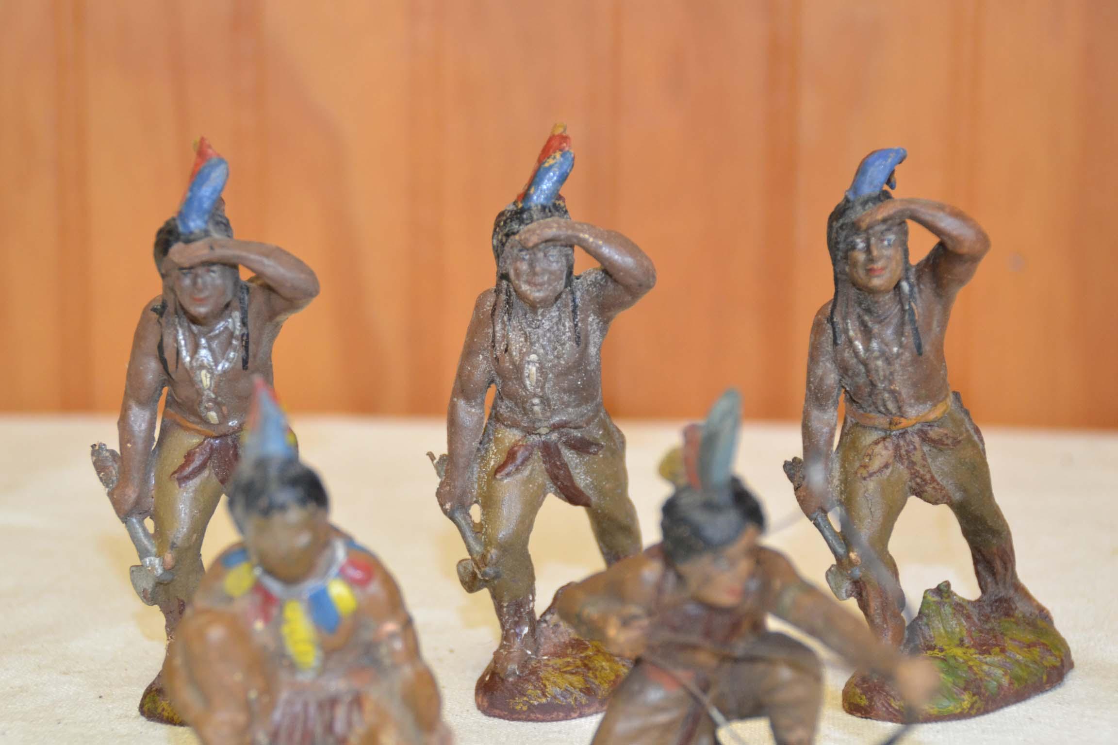 Figurines 6 Total - OMH ELASTOLN