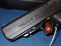 Hi Point Model JCP 40 S&W
