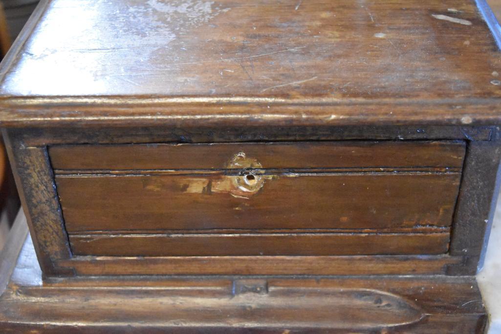 Antique Eastlake 5 Drawer Dresser with Mirror