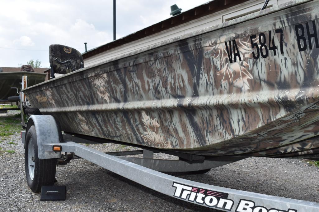 2006 Triton 15' Aluminum River Boat with Trailer