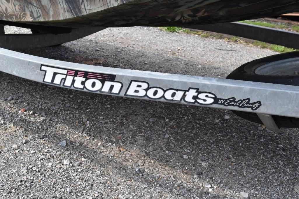 2006 Triton 15' Aluminum River Boat with Trailer