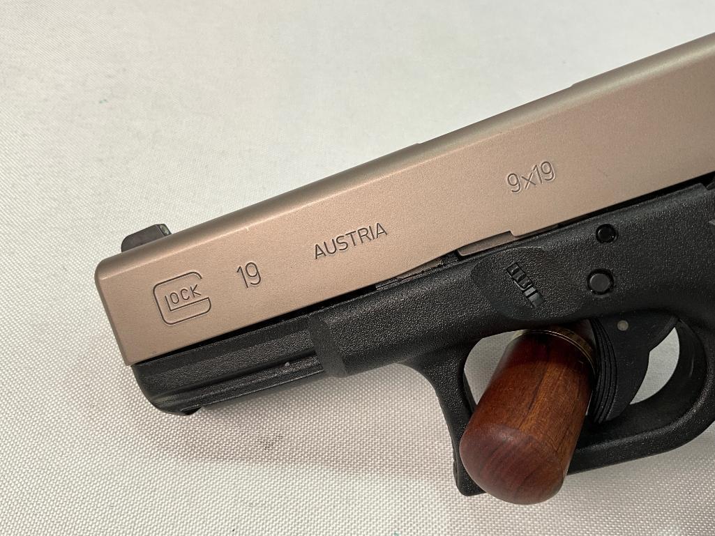 Glock 19, 9x19 Caliber Pistol with stainless slide