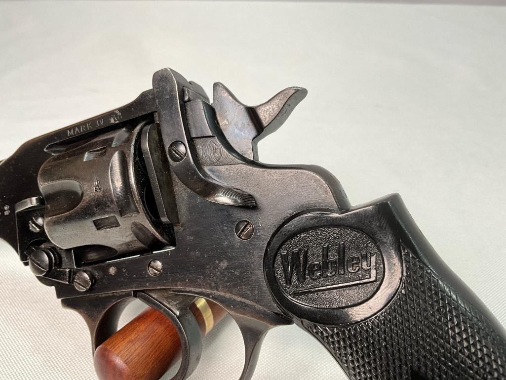 Webley and Scott LTD, Mark IV, .38 Caliber Top Break Revolver