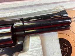 Colt Diamondback 38-Spl., 4" Blue w/Box, SN:D84698 (HG)