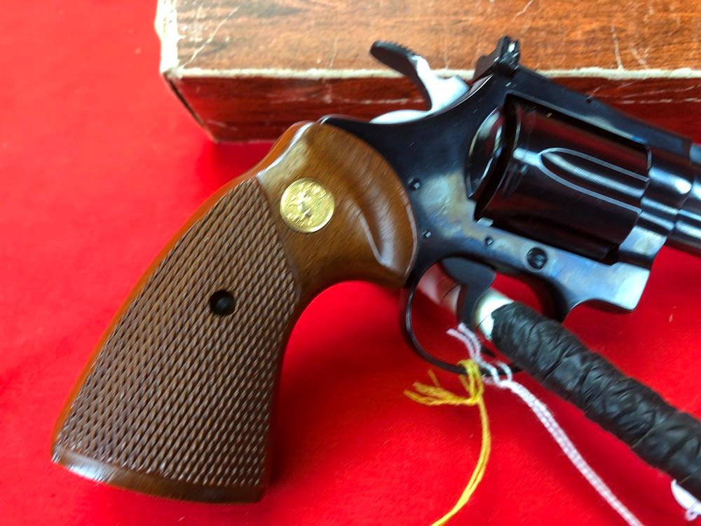 Colt Diamondback, 38-Spl., SN:R38432, NIB (HG)