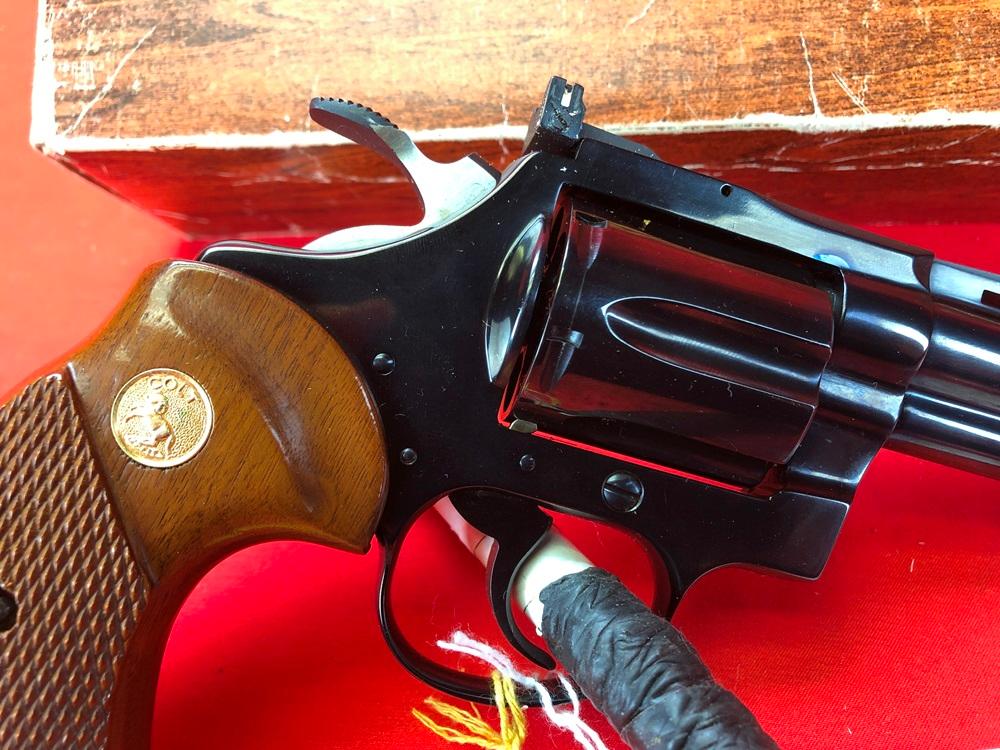 Colt Diamondback, 38-Spl., SN:R38432, NIB (HG)