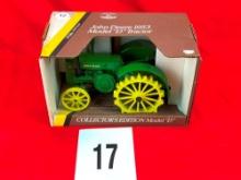 John Deere D w/Box