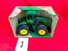 John Deere 8650 Tractor w/Box