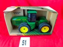 John Deere 8960 w/Box