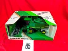 John Deere 9600 Combine w/Box