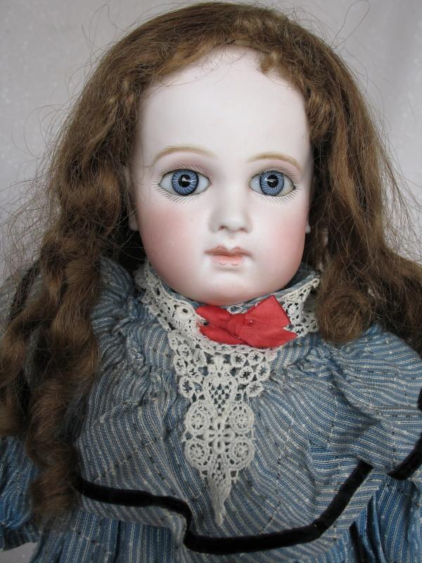 Pale pressed bisque c1878 Jumeau Premiere Bebe 19" (49cm) from Portrait per