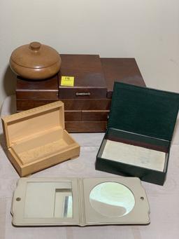 JEWELRY BOXES AND WALLETS