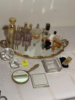 VINTAGE VANITY COLLECTIBLES