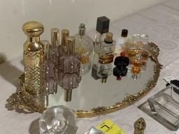 VINTAGE VANITY COLLECTIBLES