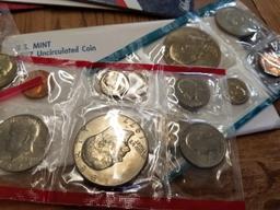 4 U.S. MINT SETS INCLUDING 1976 SILVER SET
