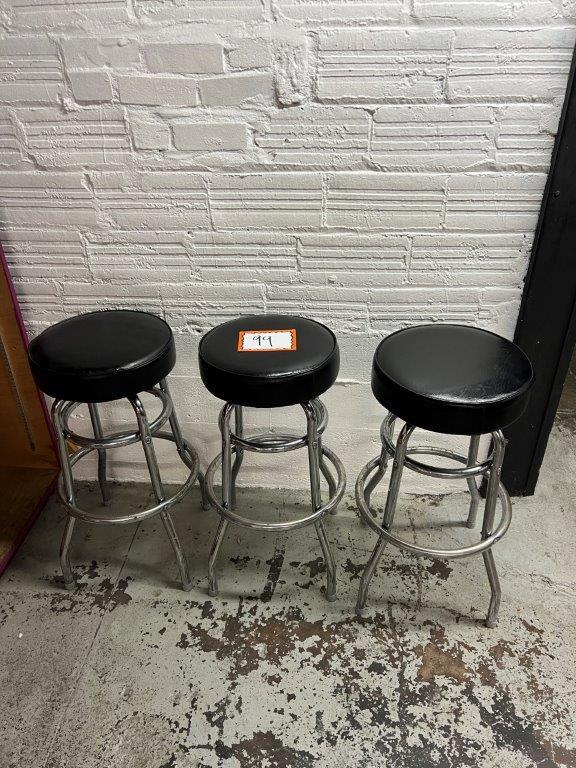 Trio Metal Base Cushion Top Bar Stools