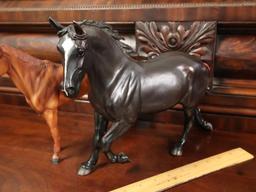 Two Breyer Horses and Annalee Mobilitee Holiday Moose
