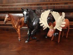 Two Breyer Horses and Annalee Mobilitee Holiday Moose