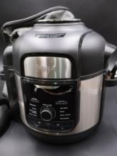 Ninja Foodi 8 qt Deluxe Pressure Cooker Air Fryer