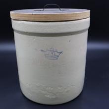 Robinson Ransbottom "Blue Crown" Crock