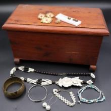 Rustic Box, Mother of Pearl style Floral Necklace