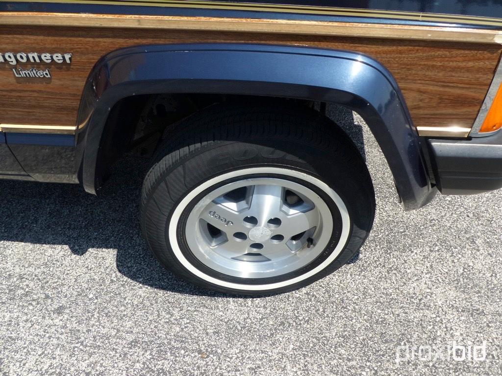 1990 JEEP WAGONEER