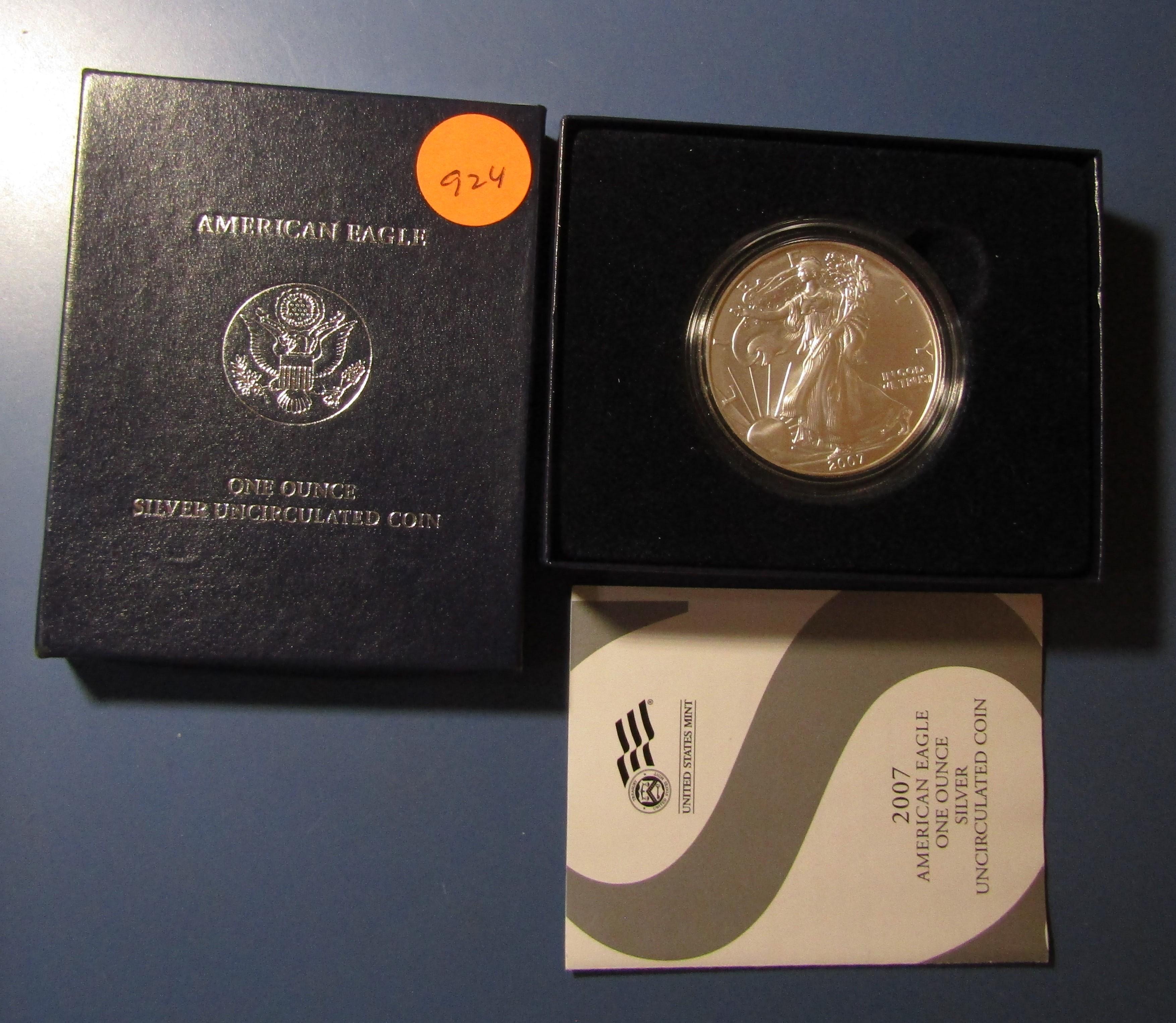 2007 AMERICAN SILVER EAGLE IN BOX UNC