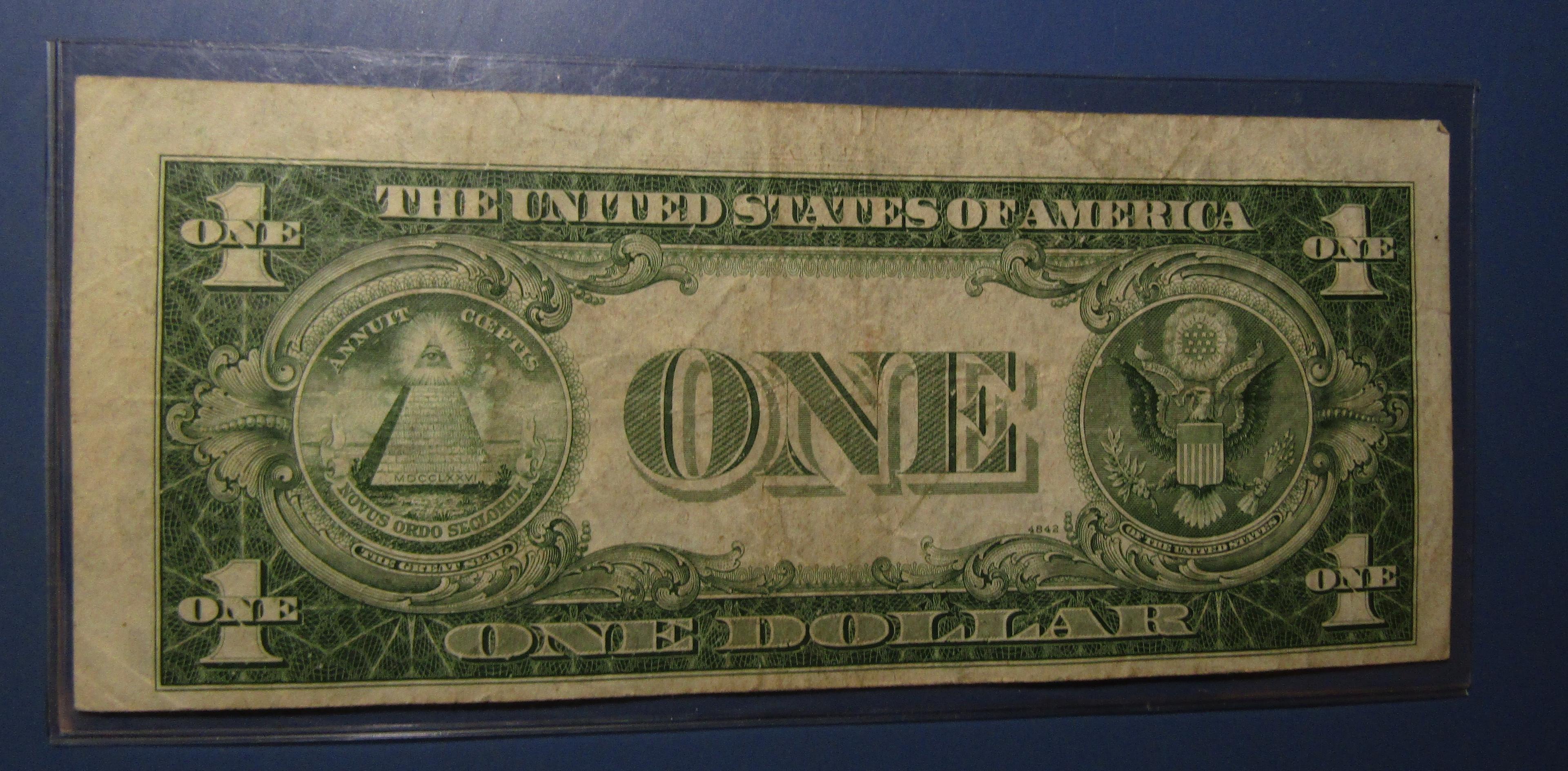 1935-D $1.00 SILVER CERTIFICATE STAR NOTE XF