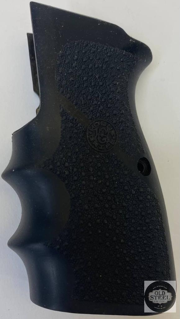 Handgun Grips