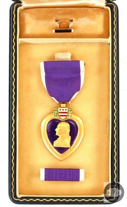 WWII US Purple Heart Medal, Ribbon Lapel Pin in Box