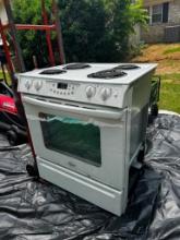 Old Electric Stove (Burners Work, Oven Does Not)