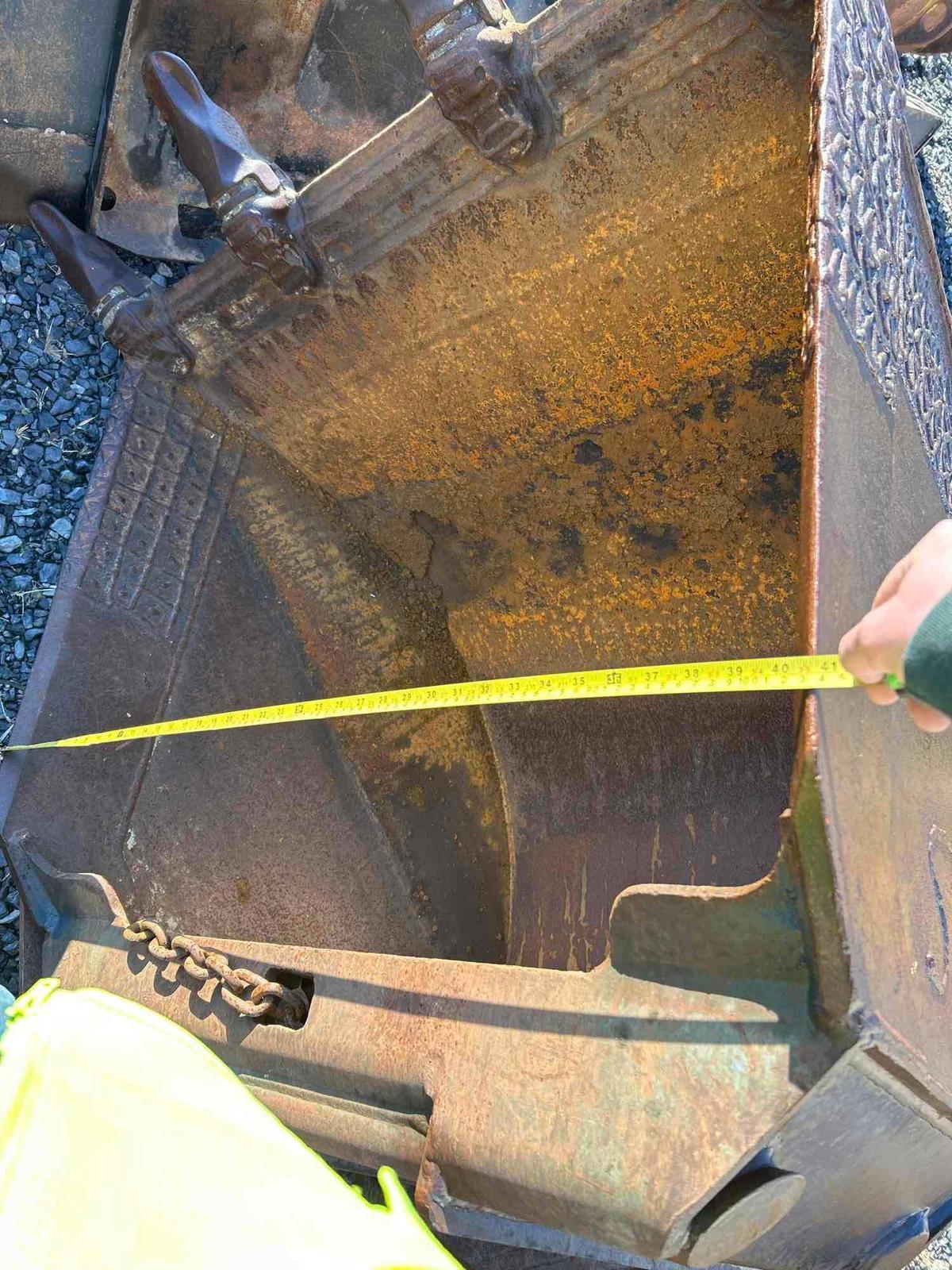 Gradall Digging Bucket