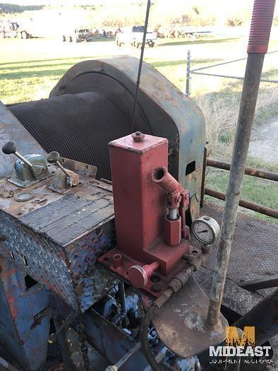 Swabbing Rig on crane carrier.