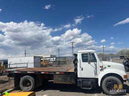 2001 International 4700 Truck