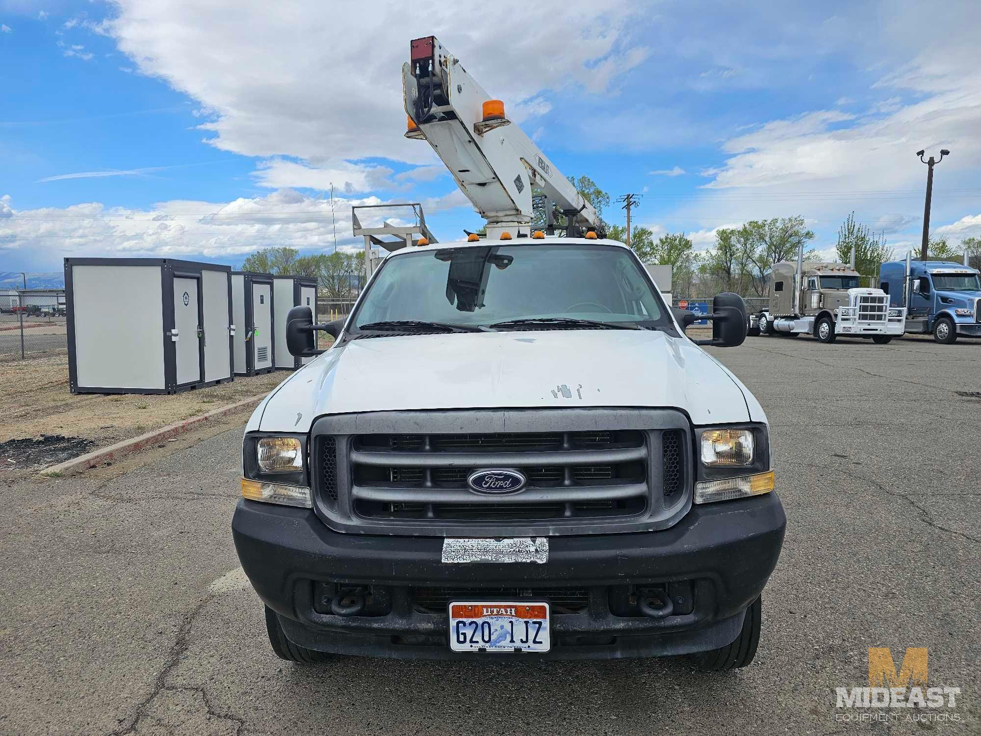 Utility Bucket Truck