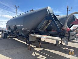 1976 Fruehauf Pneumatic Trailer