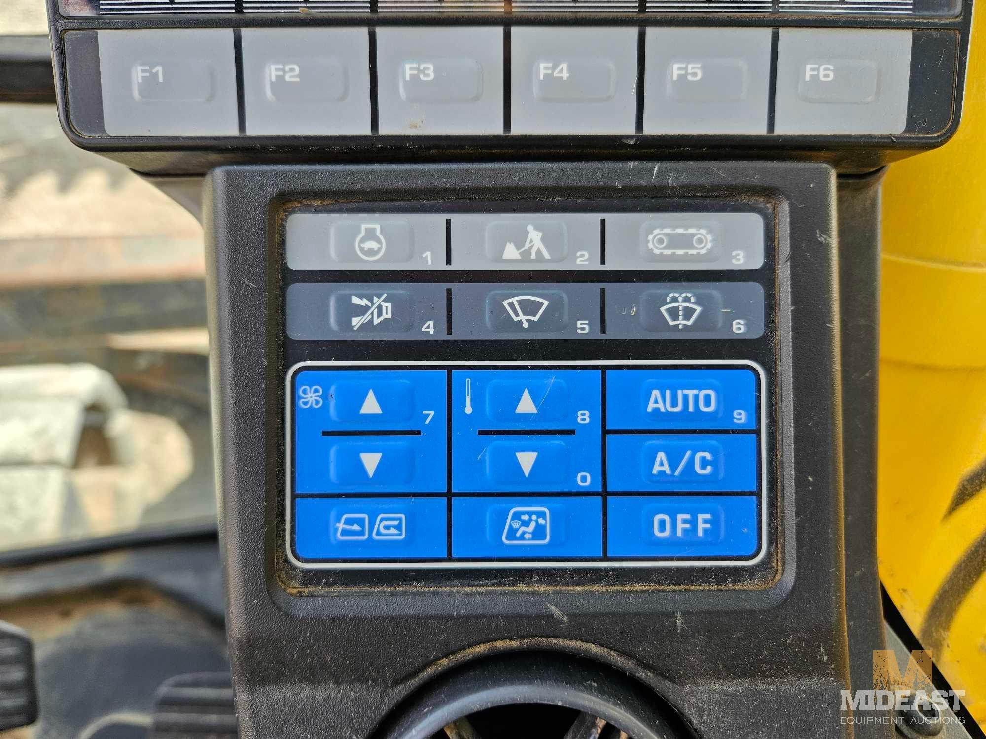 2018 Komatsu PC138USLC-11 Excavator
