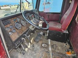 Kenworth W900 Cab