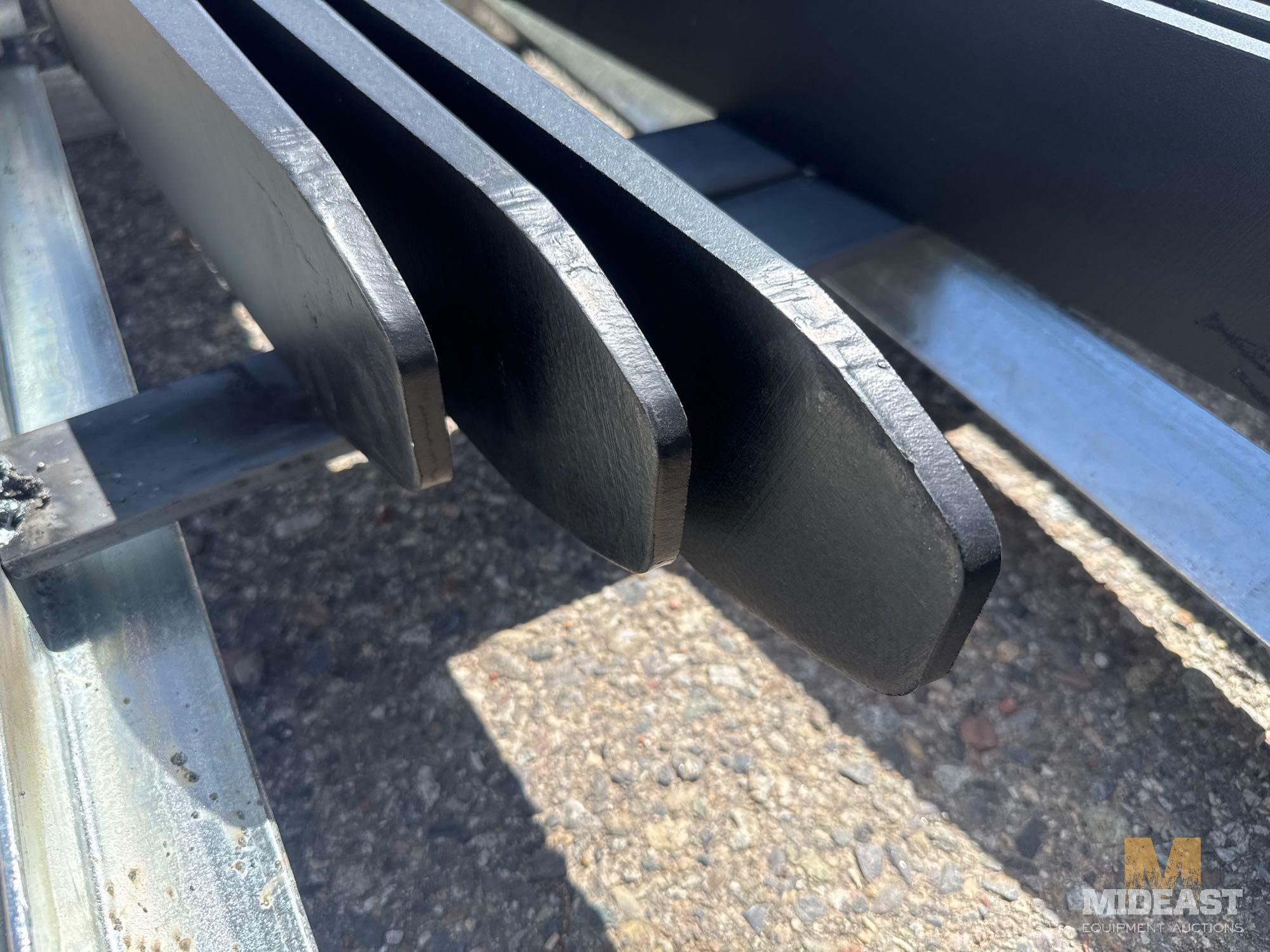 Land Honor Fork Attachment Set