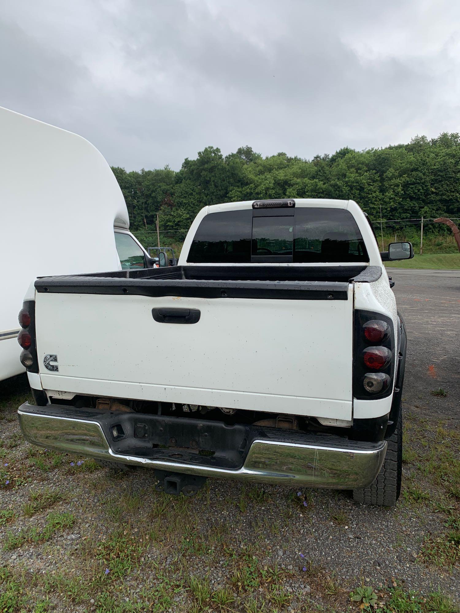 ?05 Dodge 2500 w/Cummins