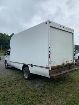 ?03 Ford E450 box van