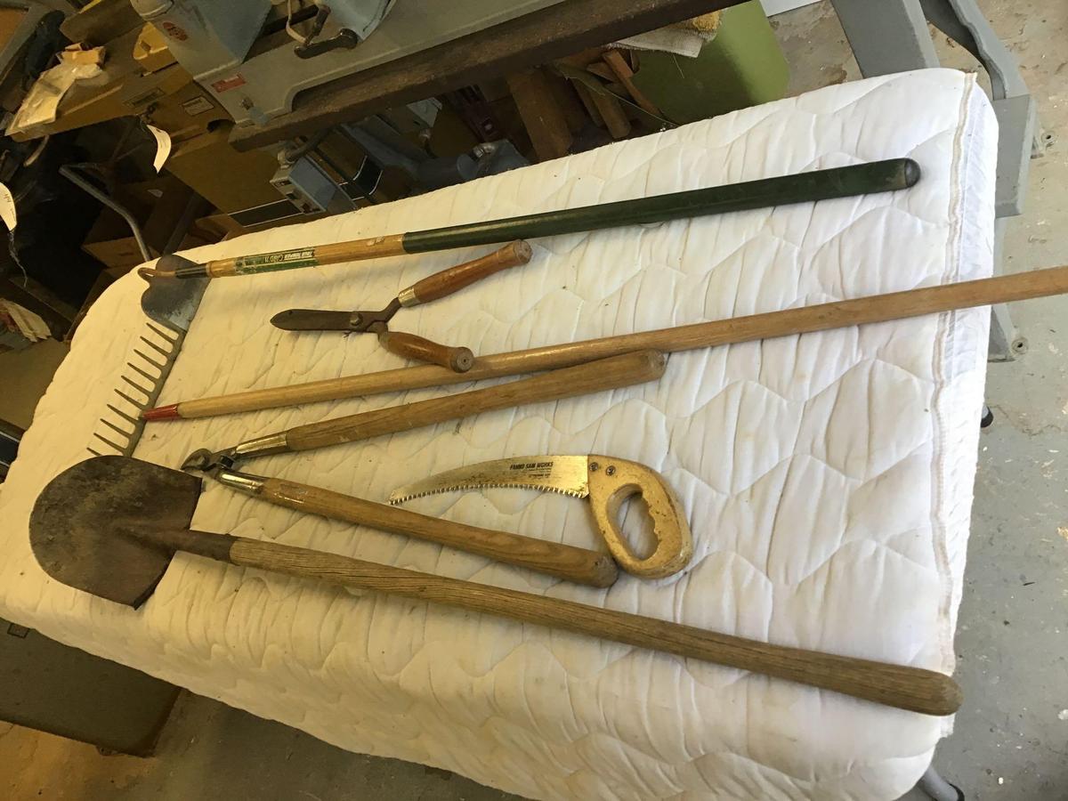Miscellaneous lawn and garden tools