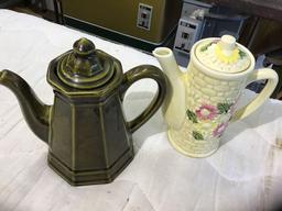 Miscellaneous decorative tea pots