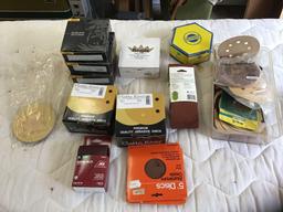 Large amounts sandpaper