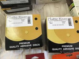 Large amounts sandpaper