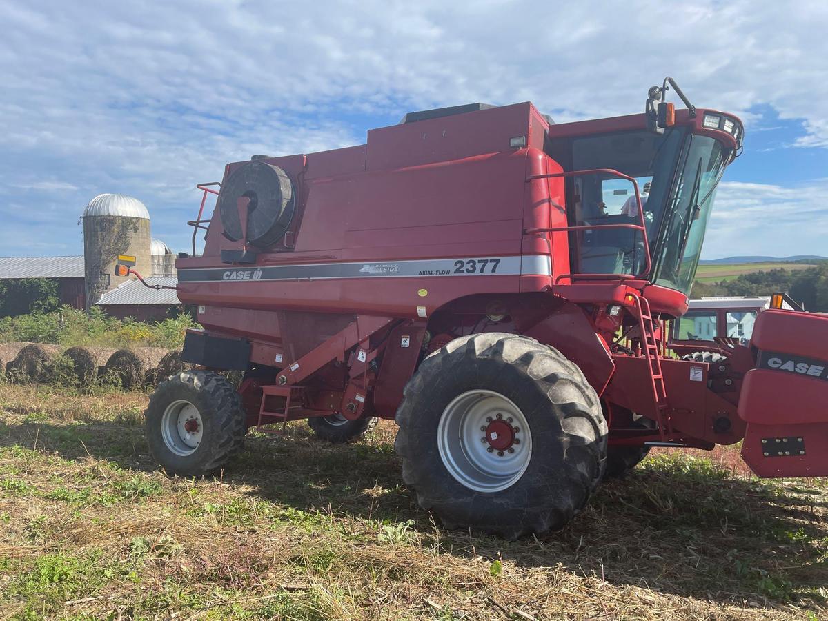 Case IH 2377 - Axial Flow Combine