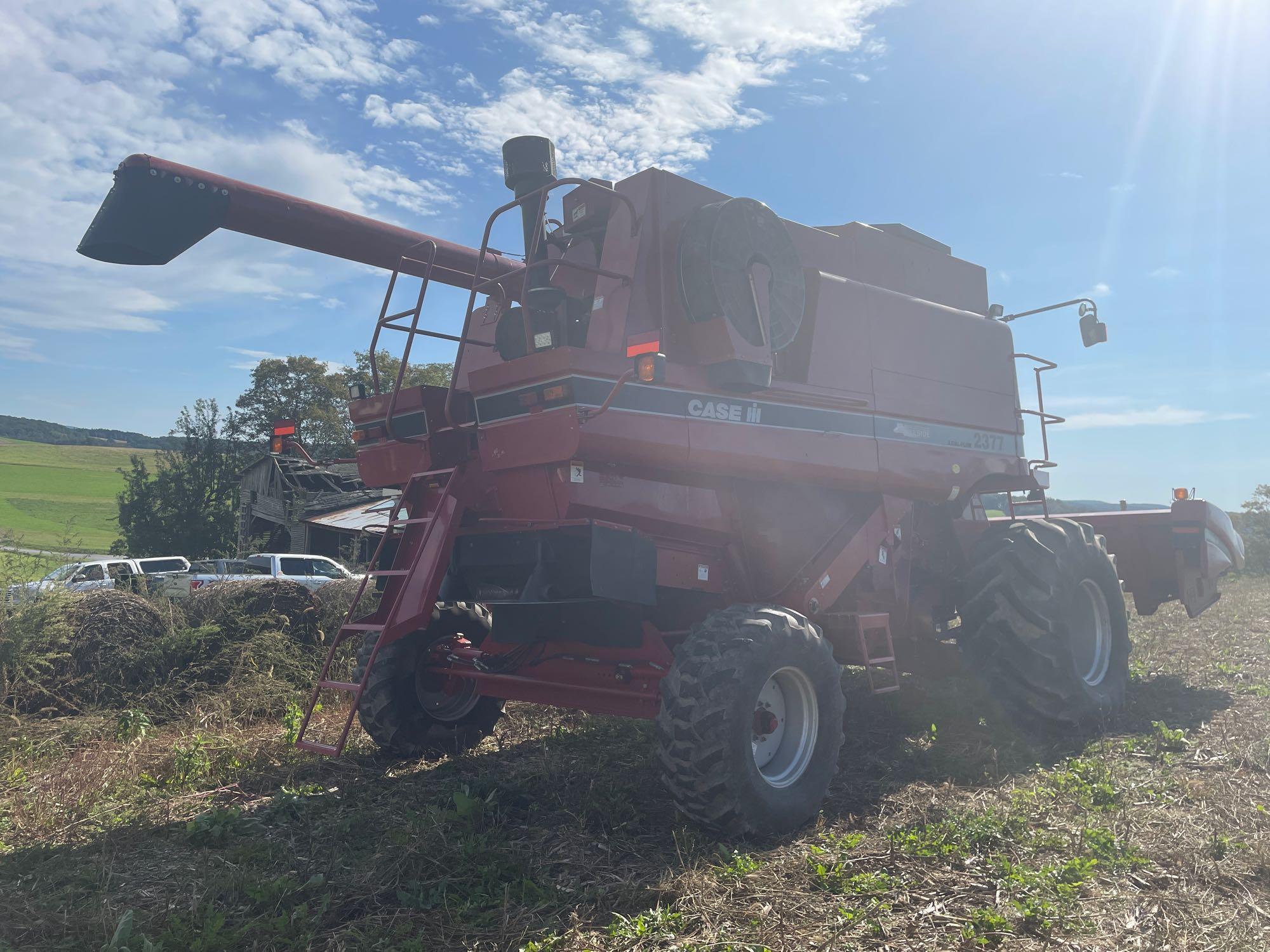 Case IH 2377 - Axial Flow Combine