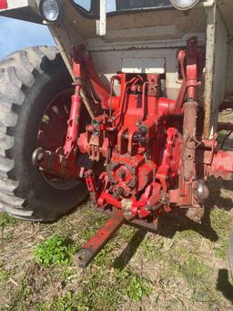 IH 1066 cab tractor