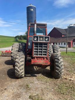 IH 1466 Tractor